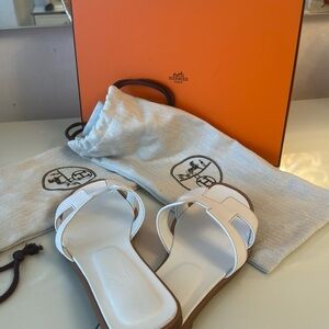 Hermes Oran sandal